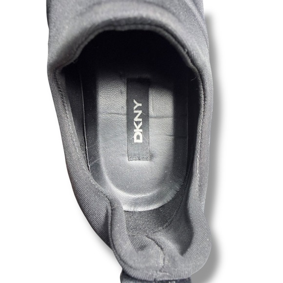 EUC DKNY Jadyn Womens Black Slip On Sneakers Athletic Shoes Size 7M - Picture 15 of 16